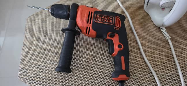 extreme powerful dril machine witg hammer