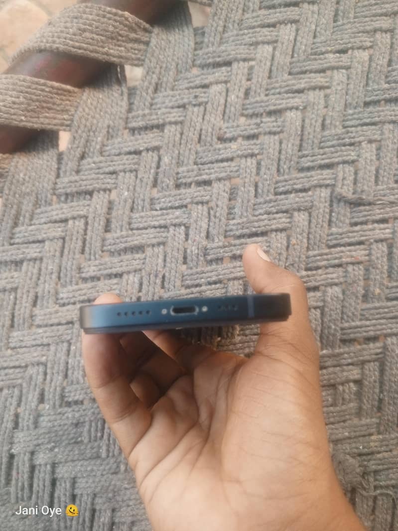 Apple iPhone 13 upper model exchange 3