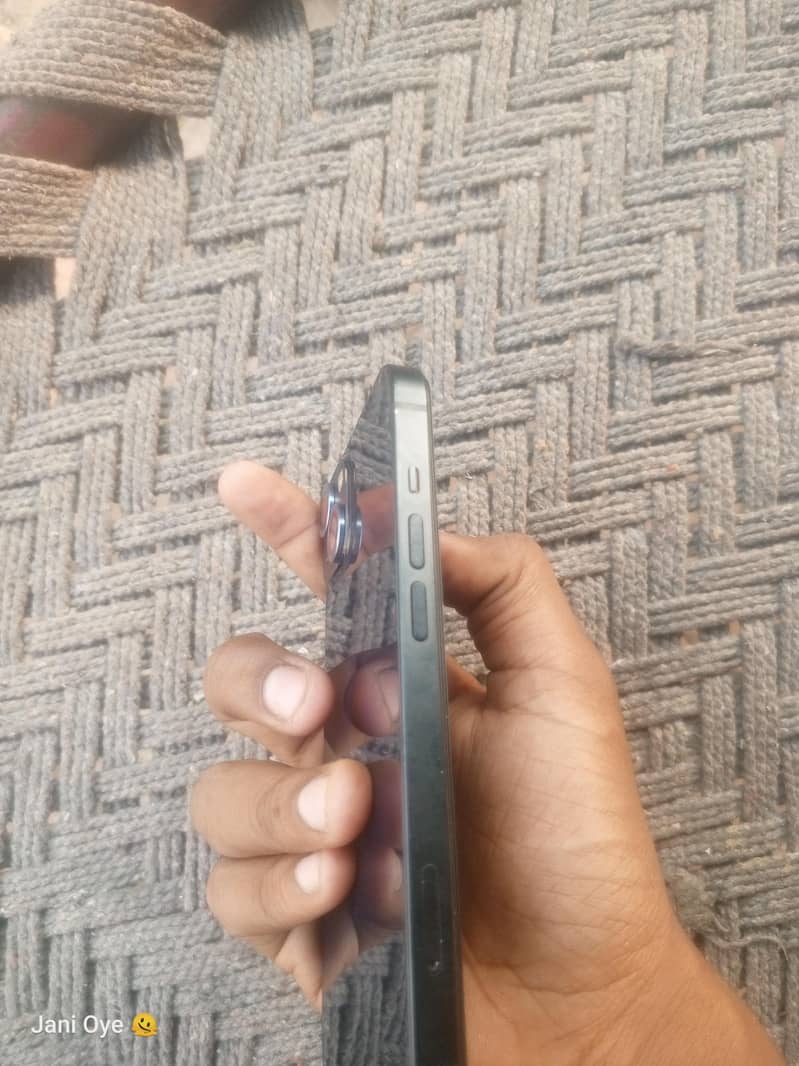 Apple iPhone 13 upper model exchange 5