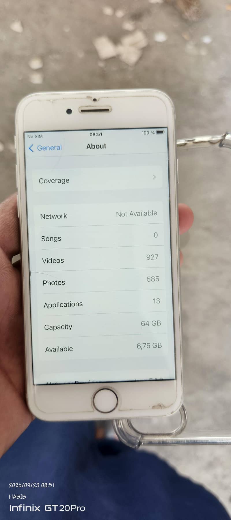 Apple iPhone 8 1