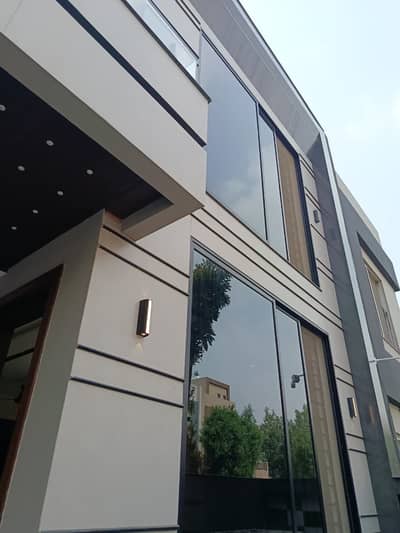 5 Marla BREND New House Available For Sale Bahria Orchard Lahore
