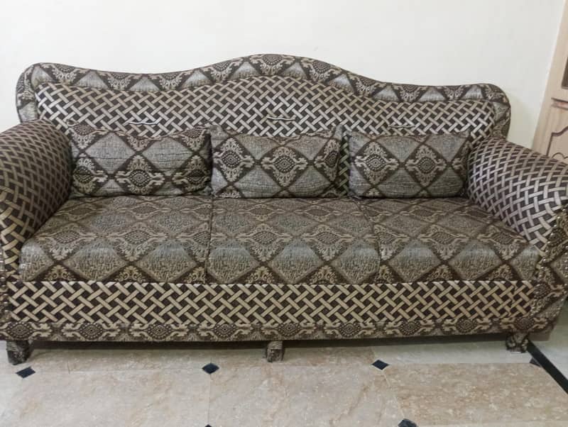 five seater beautiful sofa 2