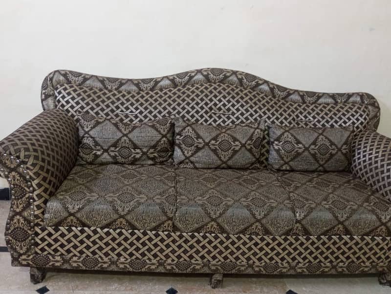 five seater beautiful sofa 3
