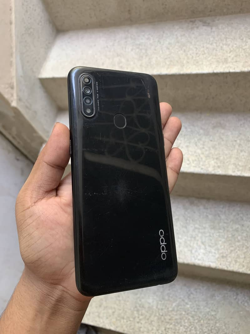 OPPO A31 1