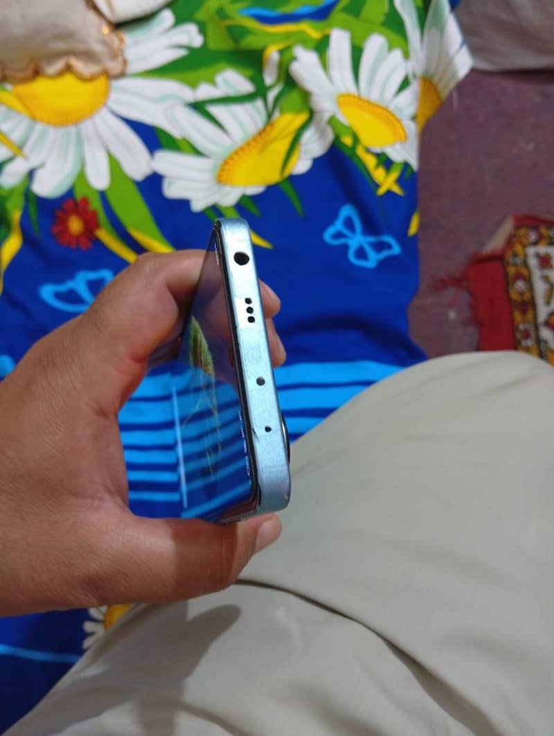 Xiaomi Redmi Note 13 2