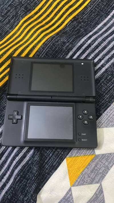 Nintendo ds light shinny Matt black all working urgent sale