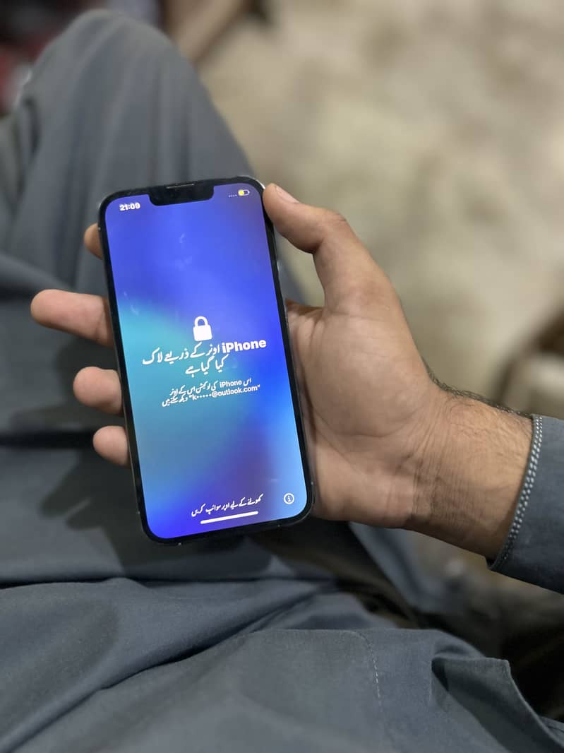 Apple iPhone 13 Pro 2