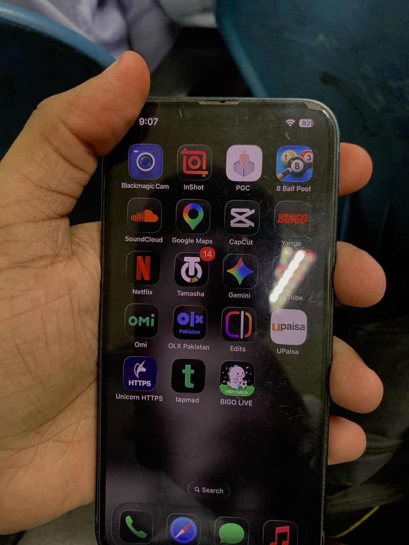 Apple iPhone 13 2
