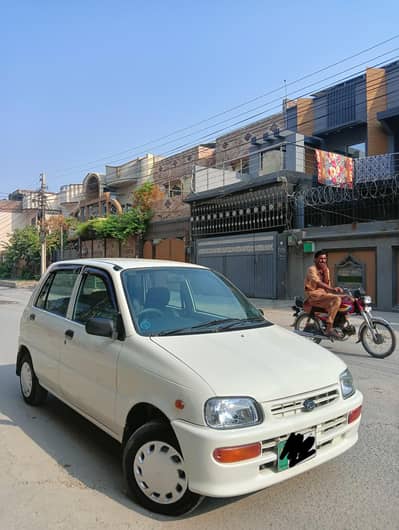 Daihatsu Cuore 2003