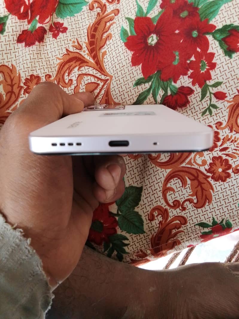 Realme C75x 3