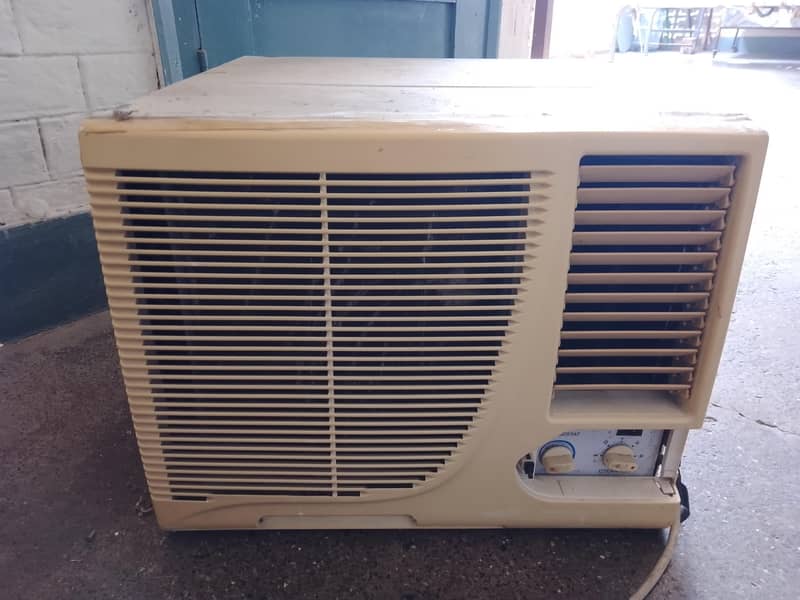 used window ac 1