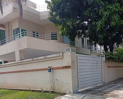 800 Sq Yards Corner House Available For Sale in G-7/4 Islamabad.