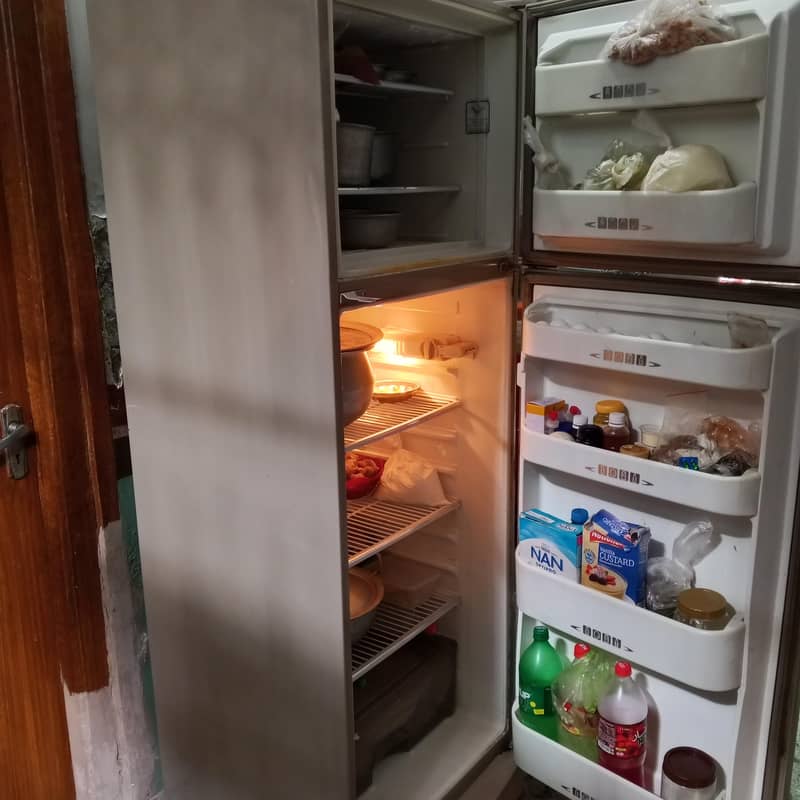dawlance fridge 4