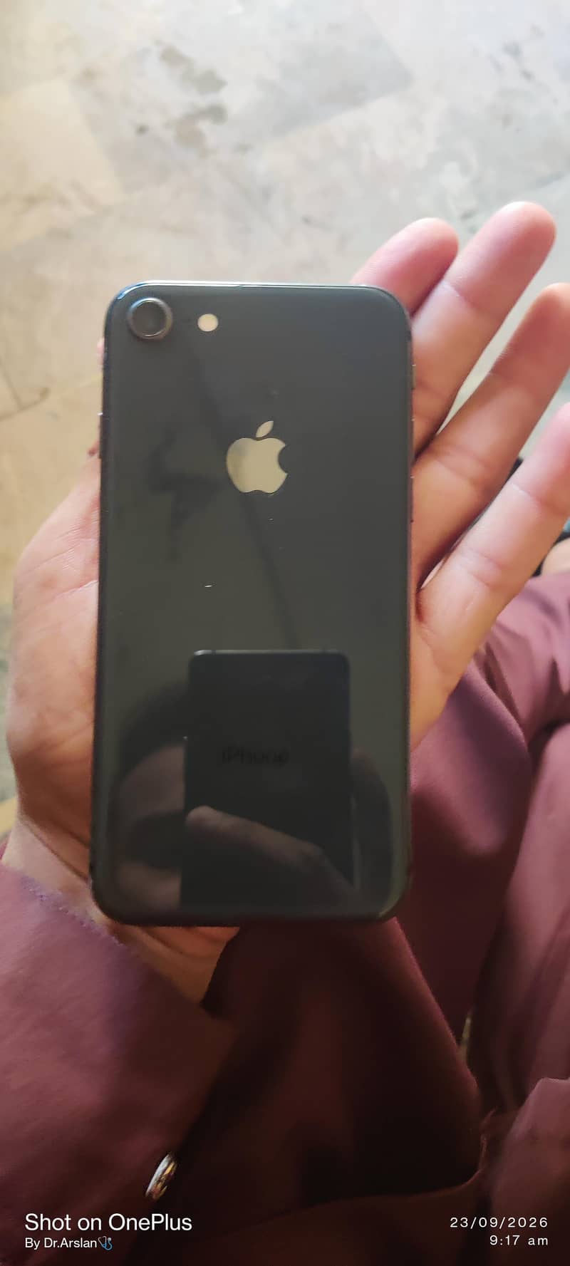 Apple iPhone 8 1