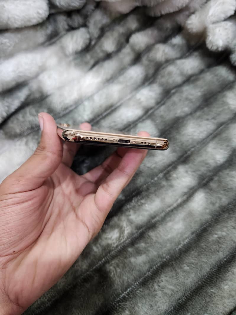Apple iPhone XS mdm 3