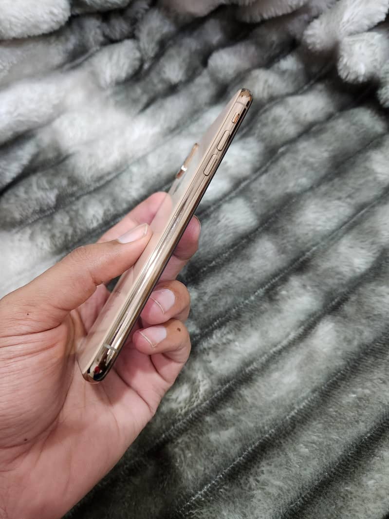 Apple iPhone XS mdm 7