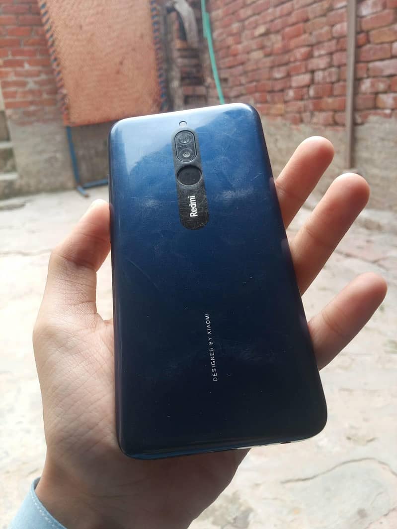 Xiaomi Redmi 8 0