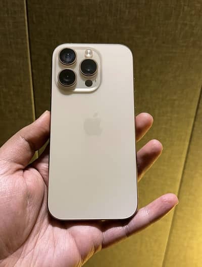 Apple iPhone 16 Pro jv