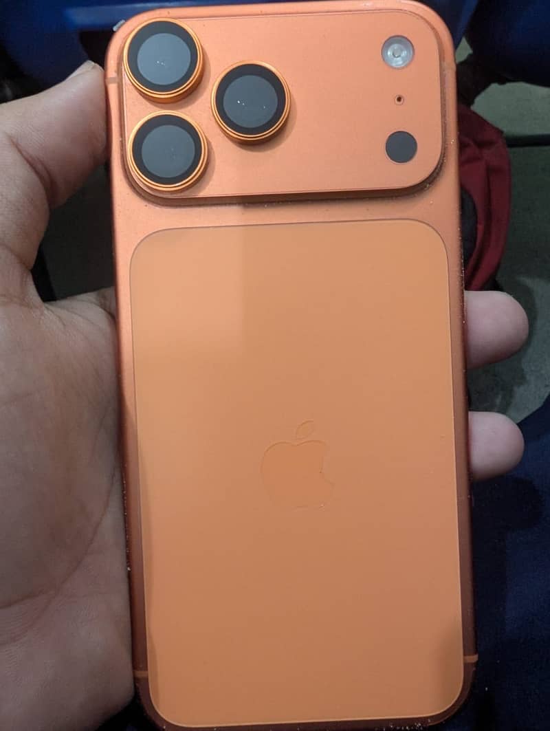 Apple iPhone 17 Pro Max 0