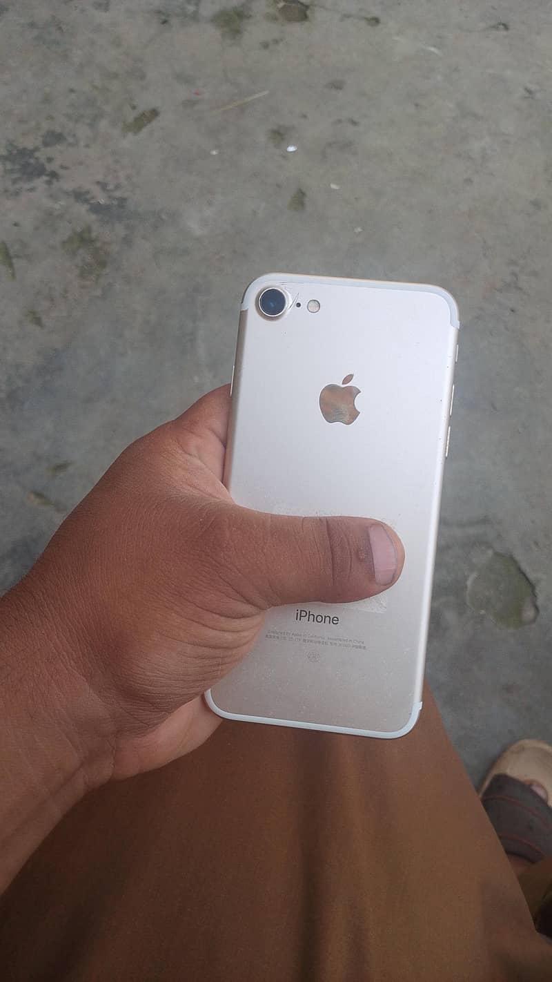 Apple iPhone 7 5
