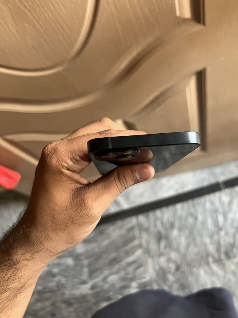 Apple iPhone 13 3
