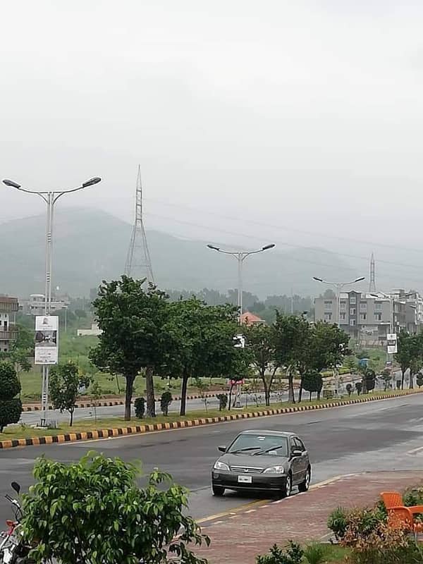MPCHS E Block 30x60 Solid Land Plot Available 8