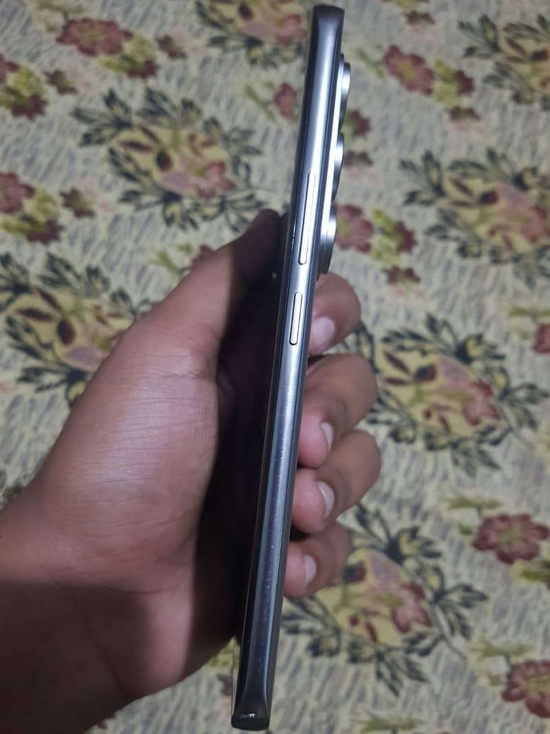 Tecno Camon 50 pro 6