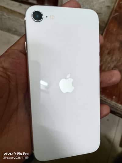 iPhone SE 128GB PTA approved