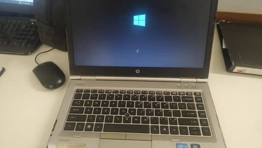 HP EliteBook 8460p - intel core i5 | 8GB RAM | 112GB SSD + 298GB HDD