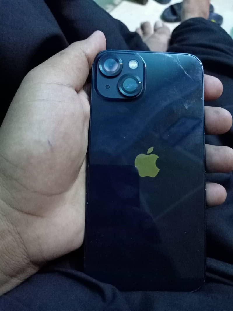 Apple iPhone 13 4
