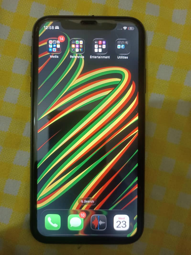 Apple iPhone 11 0