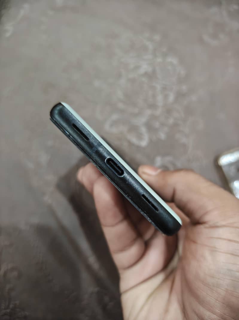 Google Pixel 6a 2