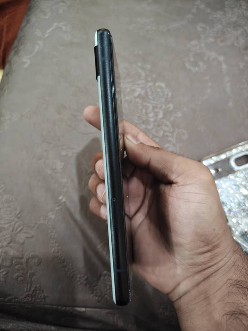 Google Pixel 6a 3