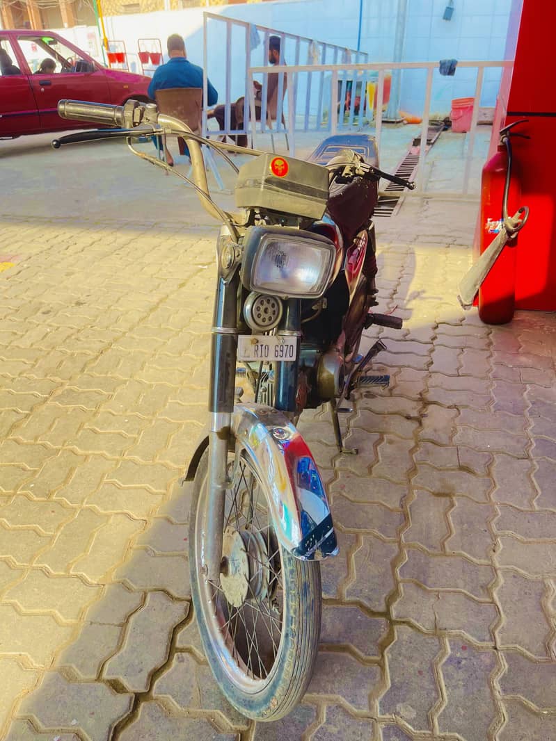 United 70cc 1