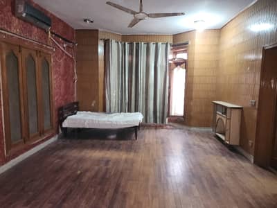 Garden Town flat 2 bad TVL kitchen wooden floor Office Becholar Office ky ly