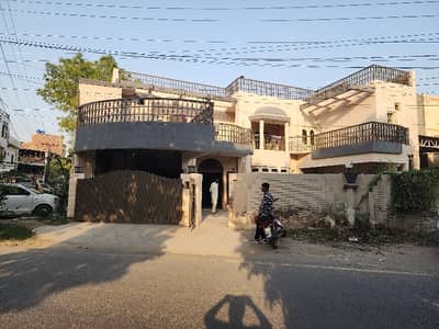 Johar Town Main Road 1 Kanal 7 Bad D/D TV Lounge Kitchen For Office School College Academy Ideol Prime Location Esy Approach