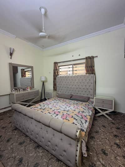 Elegant Beige Dressing Table with Matching Nightstands / Side Tables