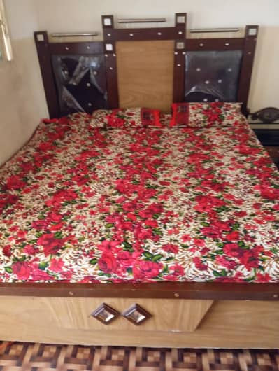 King size bed with 8 inch spring mattrs