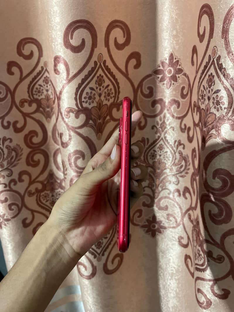 Apple iPhone 11 3