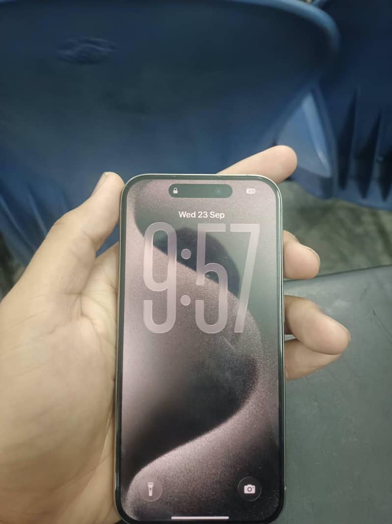 Apple iPhone 15 Pro 2