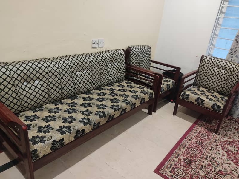 5 Seater Sofa 0