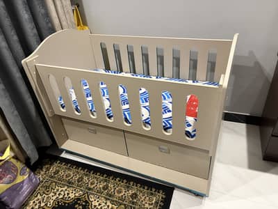 Baby Cot/Crib with storage drawers