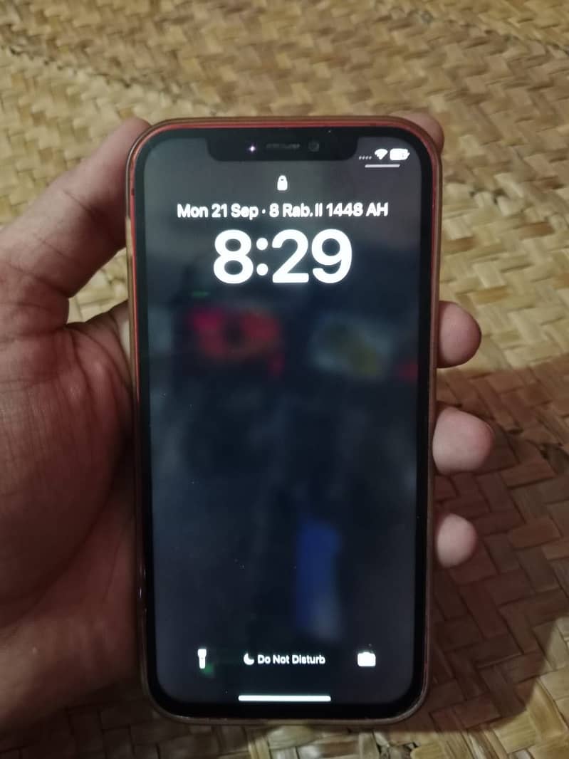 Apple iPhone 12 4