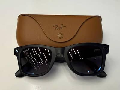 Ray-Ban Meta Smart Glasses - Wayfarer Matte Black POLARIZED