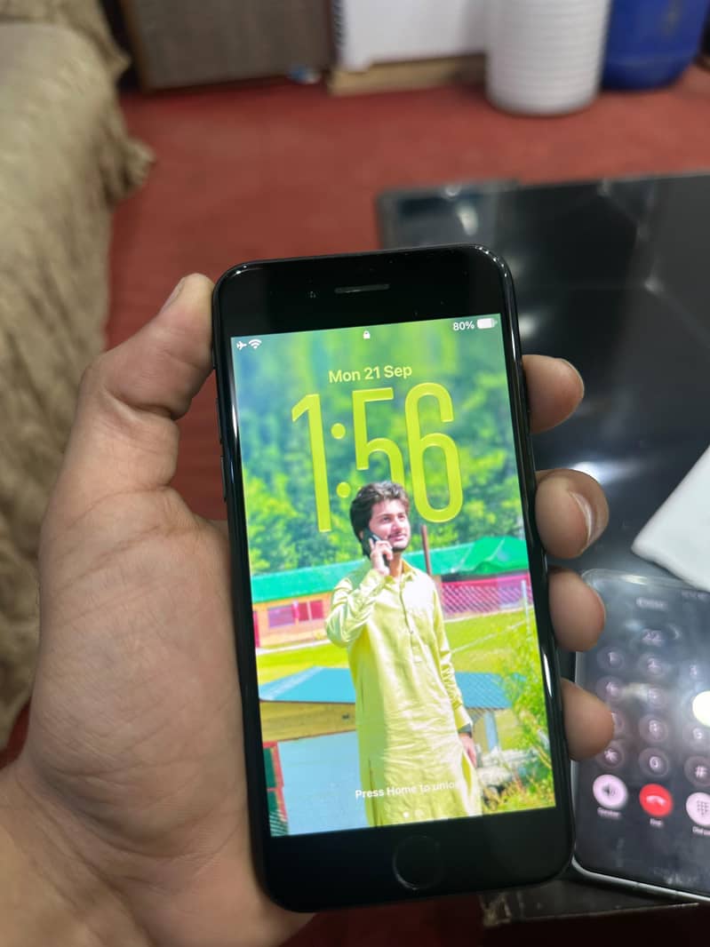Apple iPhone SE 4