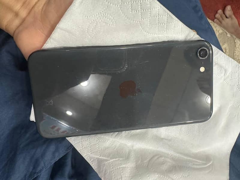 Apple iPhone SE 7