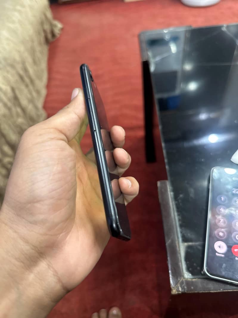 Apple iPhone SE 8
