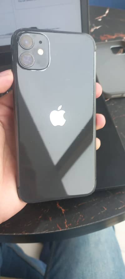 iPhone 11 black