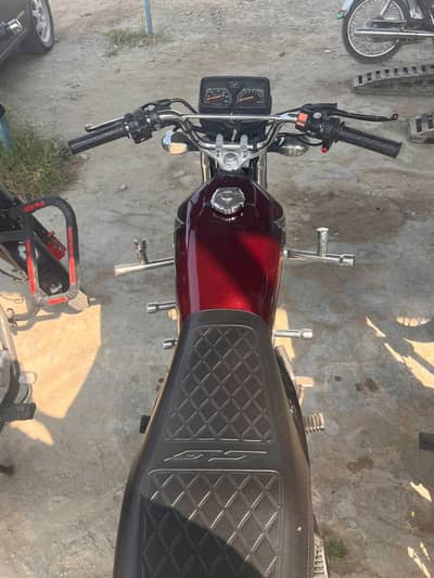 Honda 125 golden