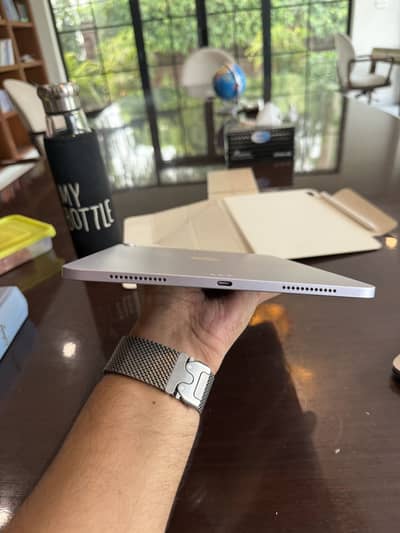 iPad Air M3 *256* GB LAVENDER color - whatsapp contact